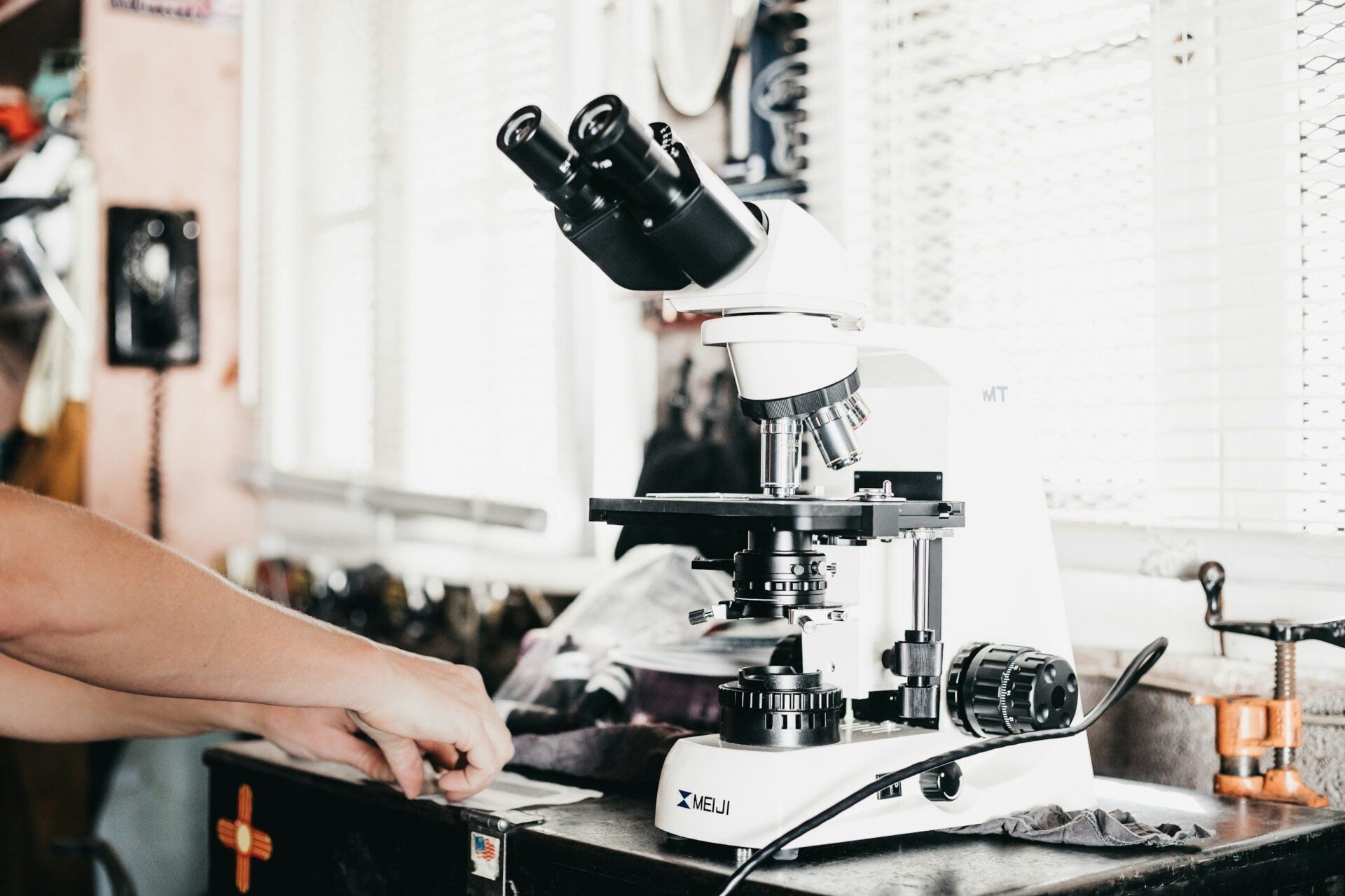 Microscope